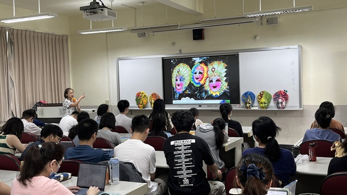 ▼2023.11.9 112-1 Cultural Experience Series 4 -  The Philippines Masskara Festival Mask DIYImage