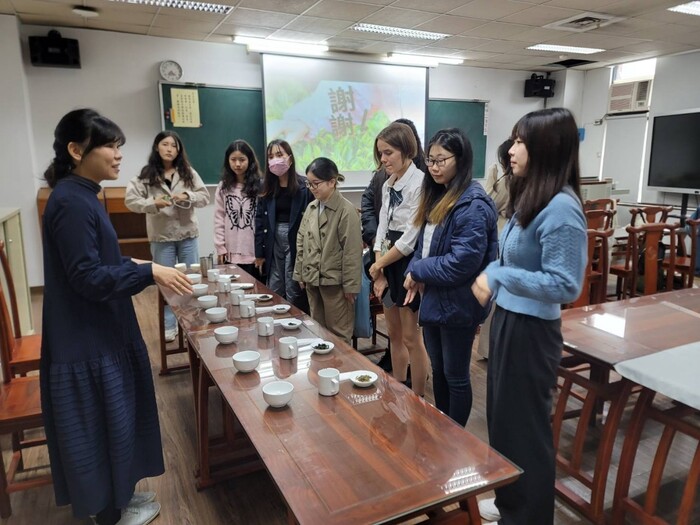▼2023.12.05 112-1 Chinese Language Course For Foreigners Series 13- Tasting the Chinese Tea Ceremony - Tea Art LessonImage