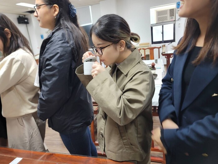 ▼2023.12.05 112-1 Chinese Language Course For Foreigners Series 13- Tasting the Chinese Tea Ceremony - Tea Art LessonImage