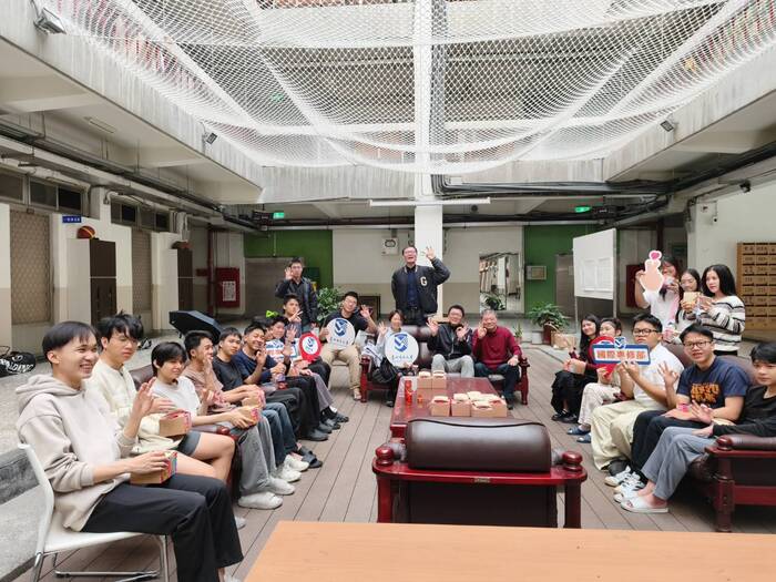 【國際處活動】2026 暖暖送情度新春，預祝所有國際學生馬到成功 Happy New Year to International Studendts圖片