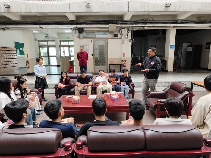 【國際處活動】2026 暖暖送情度新春，預祝所有國際學生馬到成功 Happy New Year to International Studendts圖片