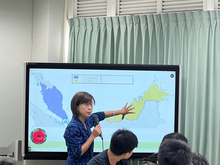 ▼2023.10.27 112-1 International Career Counselling Series 2 - Malaysian Teacher's Action Plan to Introduce Hometown's PlaythingImage