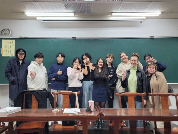 【中文聊天室】113-1學期 日本組 成果圖片