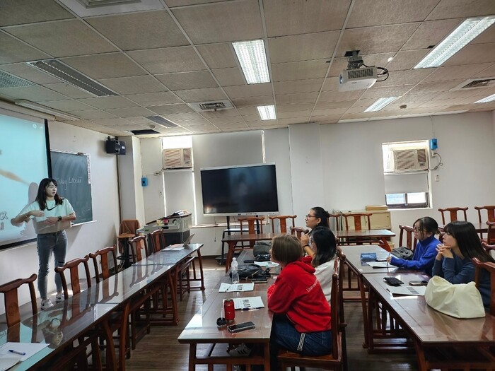 ▼2023.11.28 112-1 Chinese Language Course For Foreigners Series 12 - Chinese Drama - Watching Drama to Learn ChineseImage