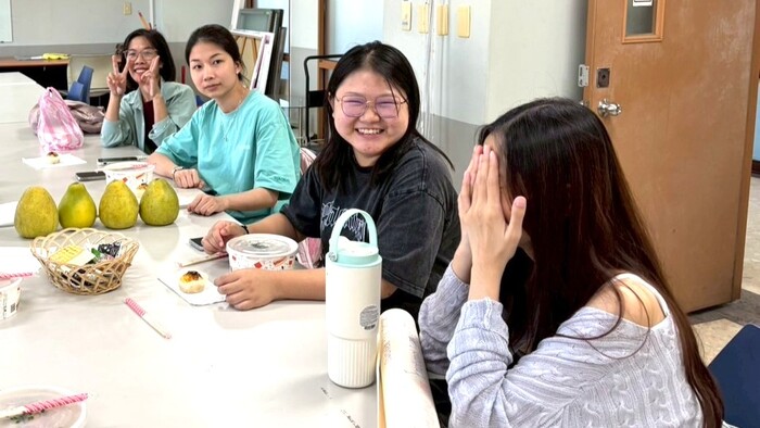 【國際處中文聊天室】「114-1學位生中文聊天室」首場餐聚 感受中秋溫馨氛圍圖片