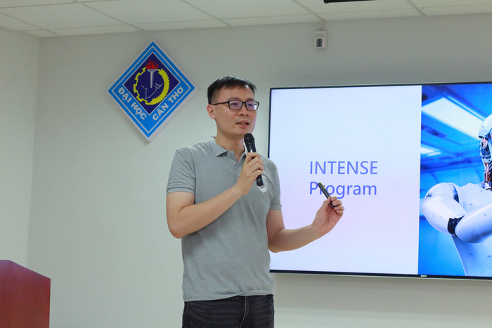 劉學陽專任助理介紹本校新型專班圖片